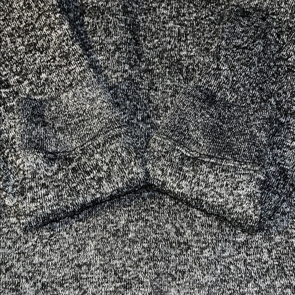 Abercrombie & Fitch Charcoal Puffer Jacket used good condition - Picture 8 of 13